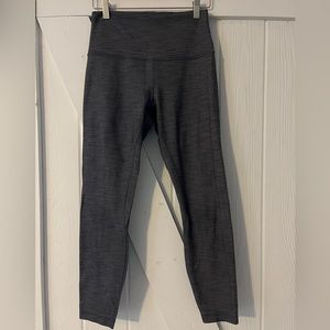 lululemon athletica Align High-Rise Legging 25”
Heathered Black
Size 8